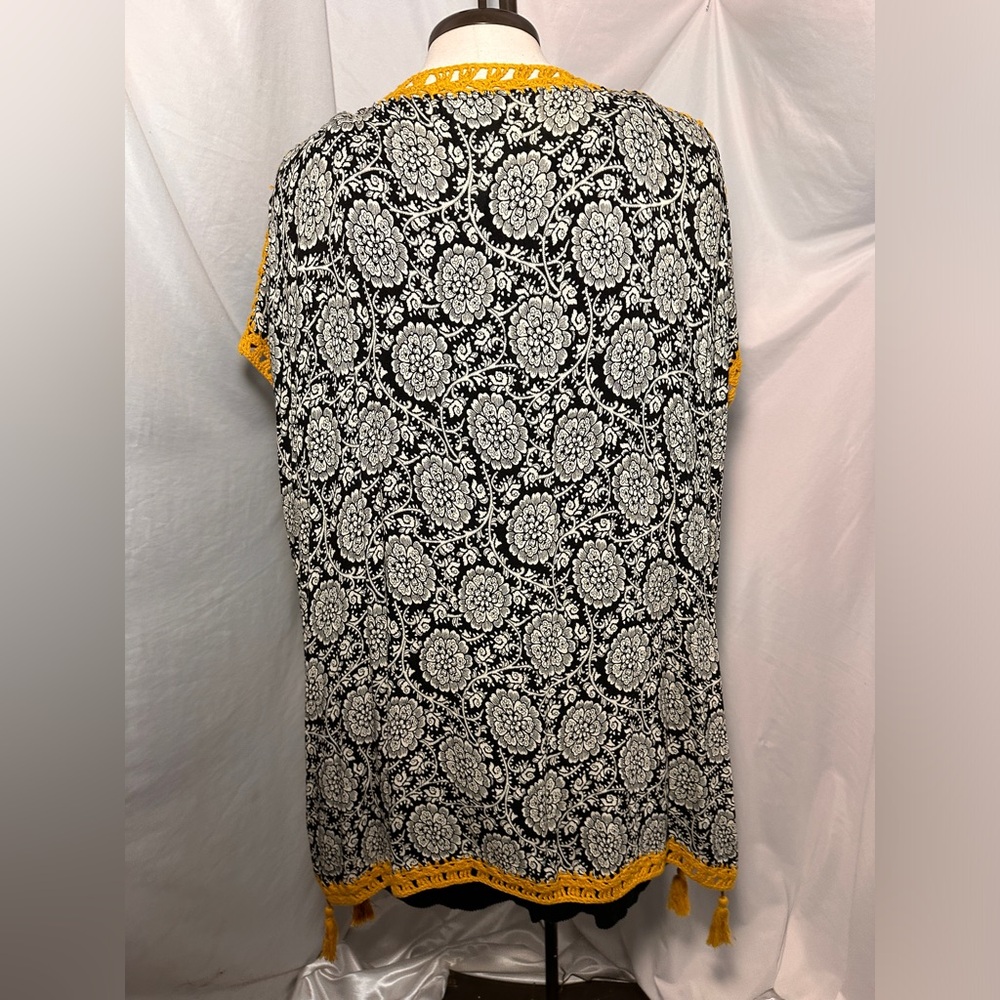 Ivy Jane Boho Floral Kimono Cardigan Med Black White Mustard Crochet Trim - Picture 10 of 13